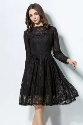 Black lace long sleeve evening gown for wedding party.