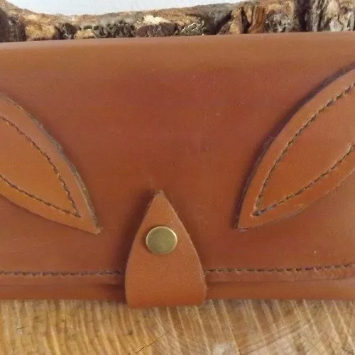 Brown leather tobacco pouch - ECIG store.