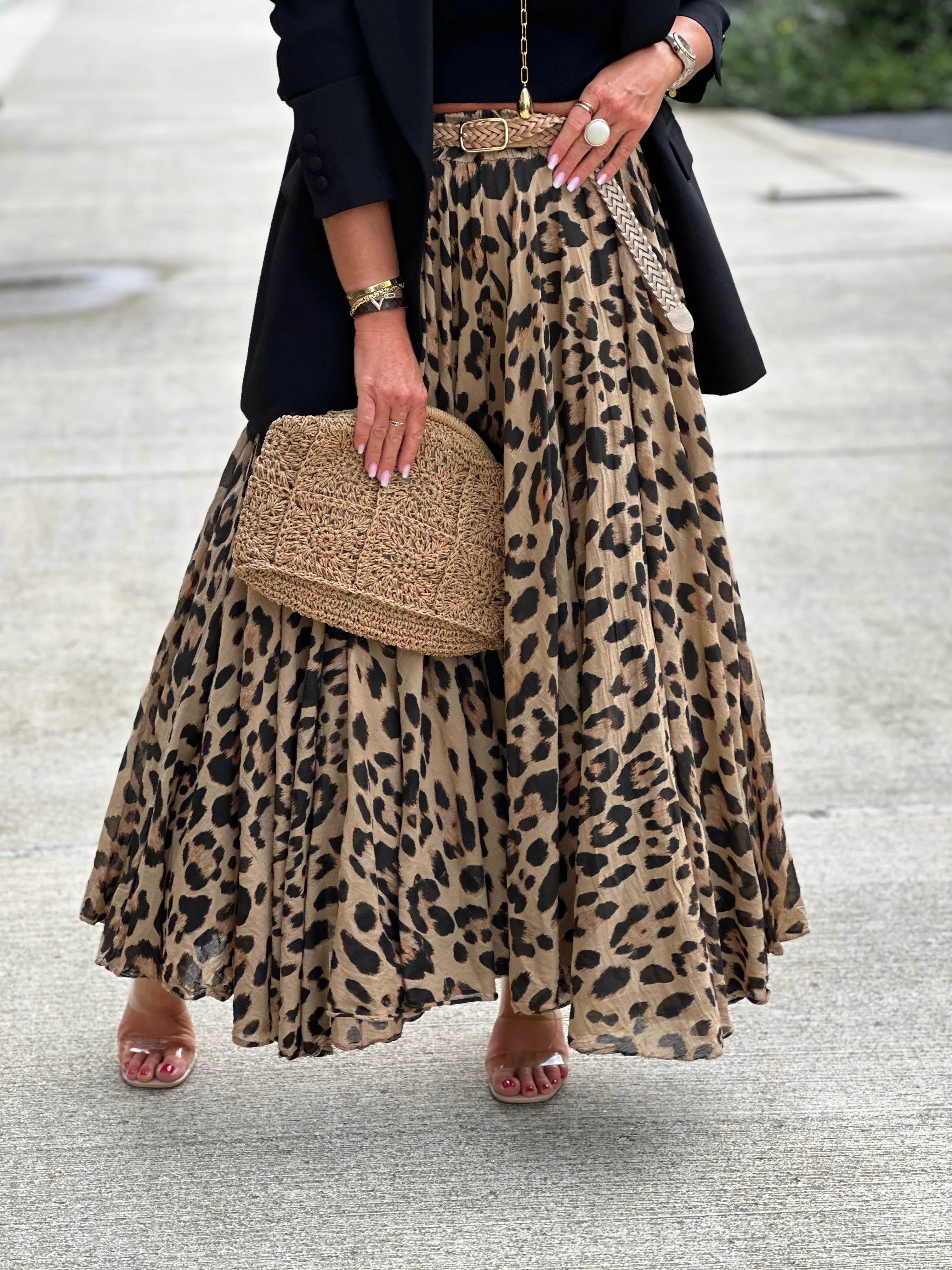 Flowy Leopard Print Skirt ✓