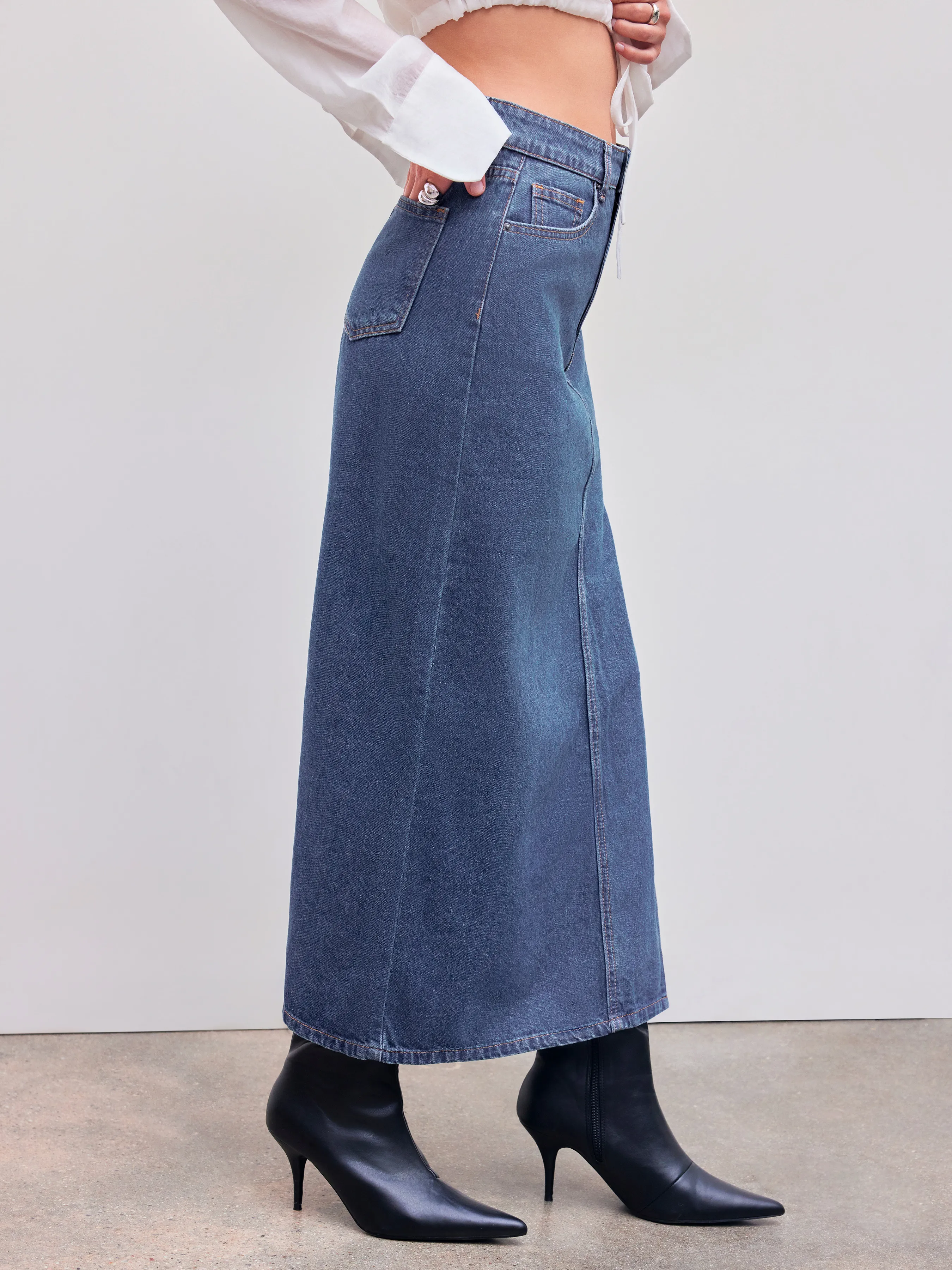 Denim Cider Mid-Rise Maxi Skirt with Split Pocket