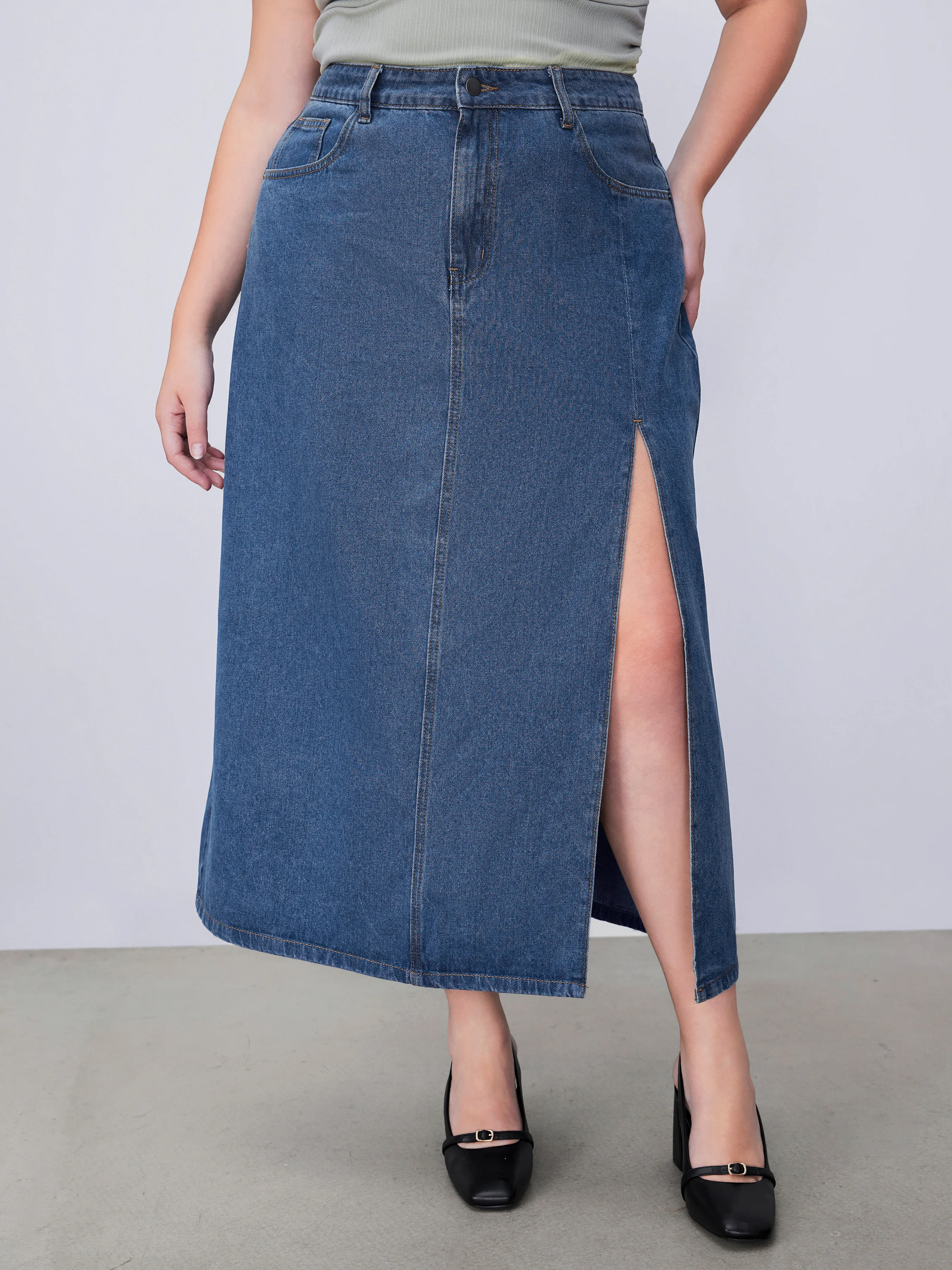 Curve & Plus High-Waisted Denim Maxi Skirt with Slit Pockets - Google SEO Friendly