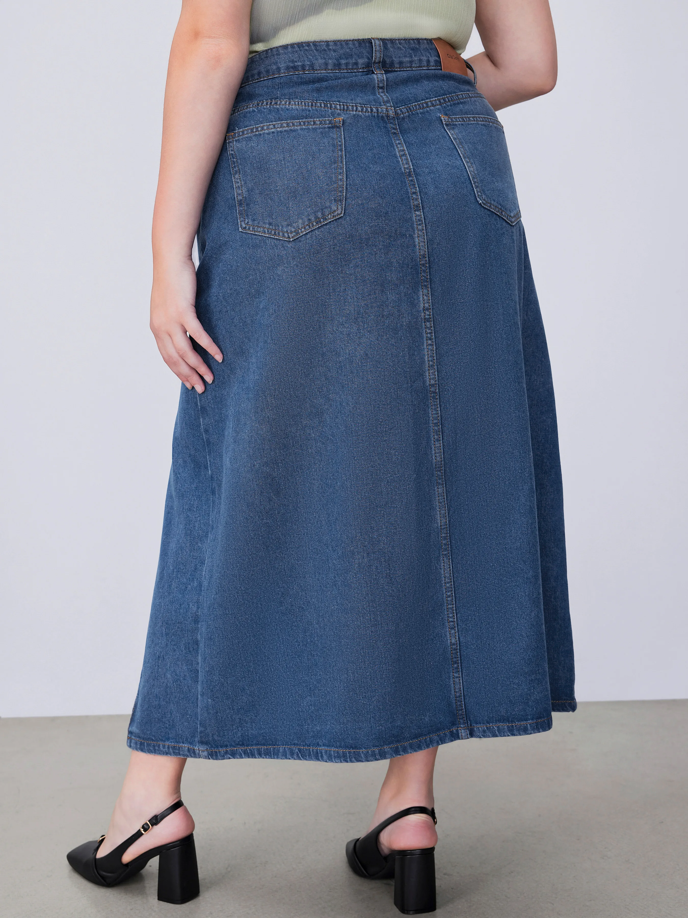 Curve & Plus High-Waisted Denim Maxi Skirt with Slit Pockets - Google SEO Friendly