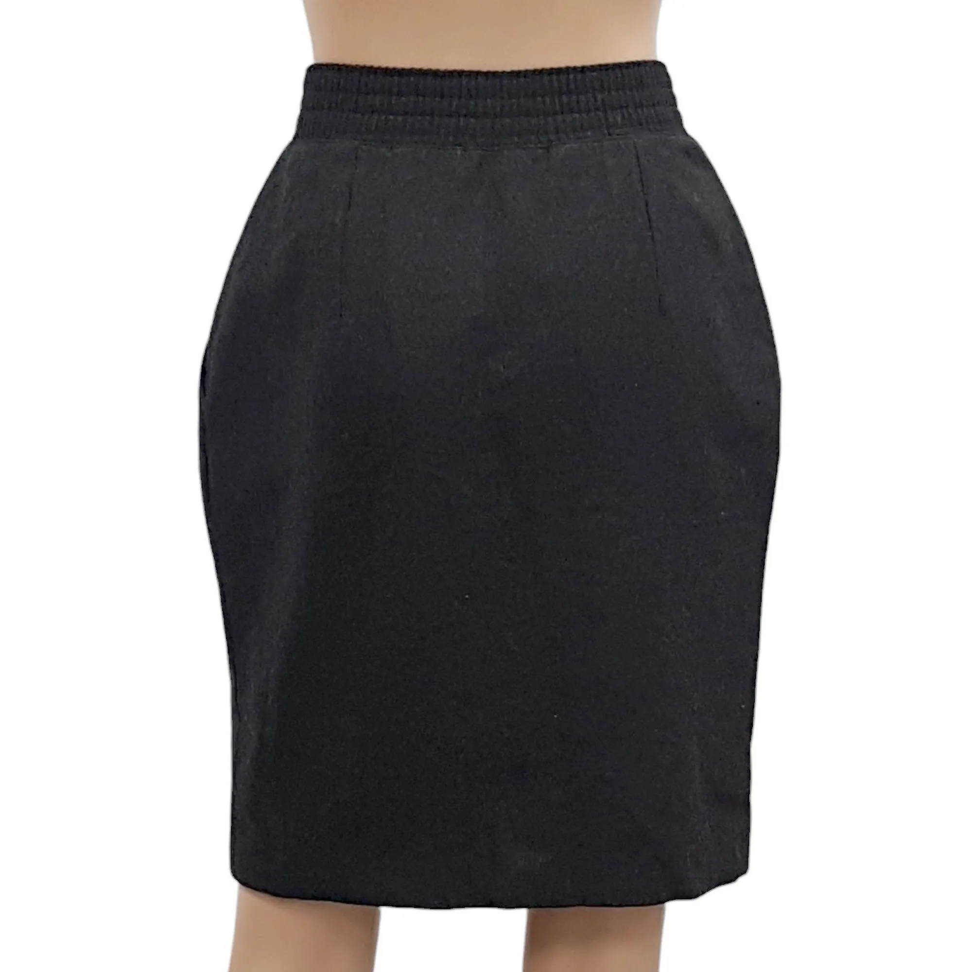 Dark grey wool vintage Devanlay pencil skirt T-shirt by Lacoste.