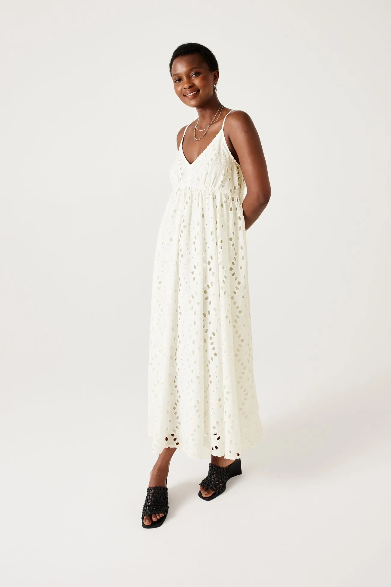 Midi Broderie Anglaise Robe - Ecru