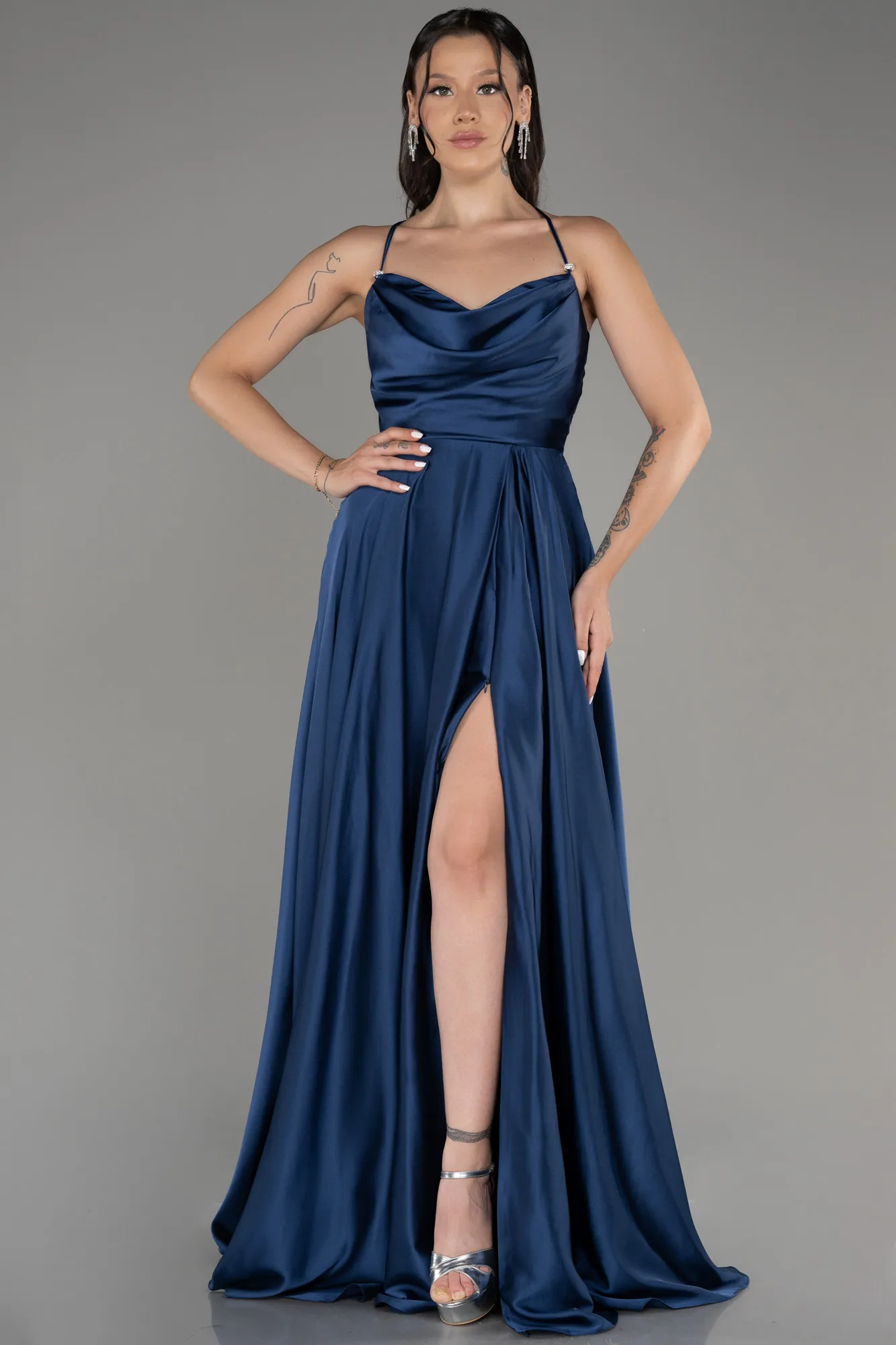 Robe de Soirée Longue Satin Rouge ABU4017