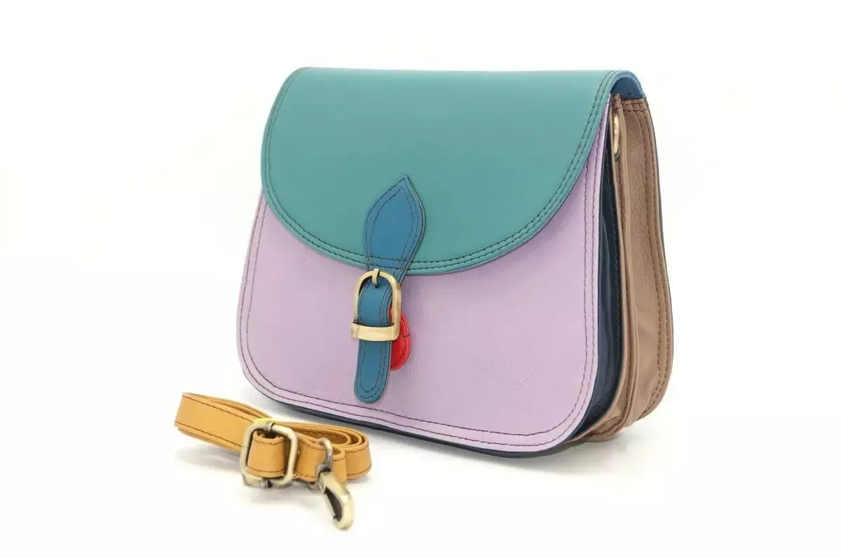 Vintage feminine rounded leather bag